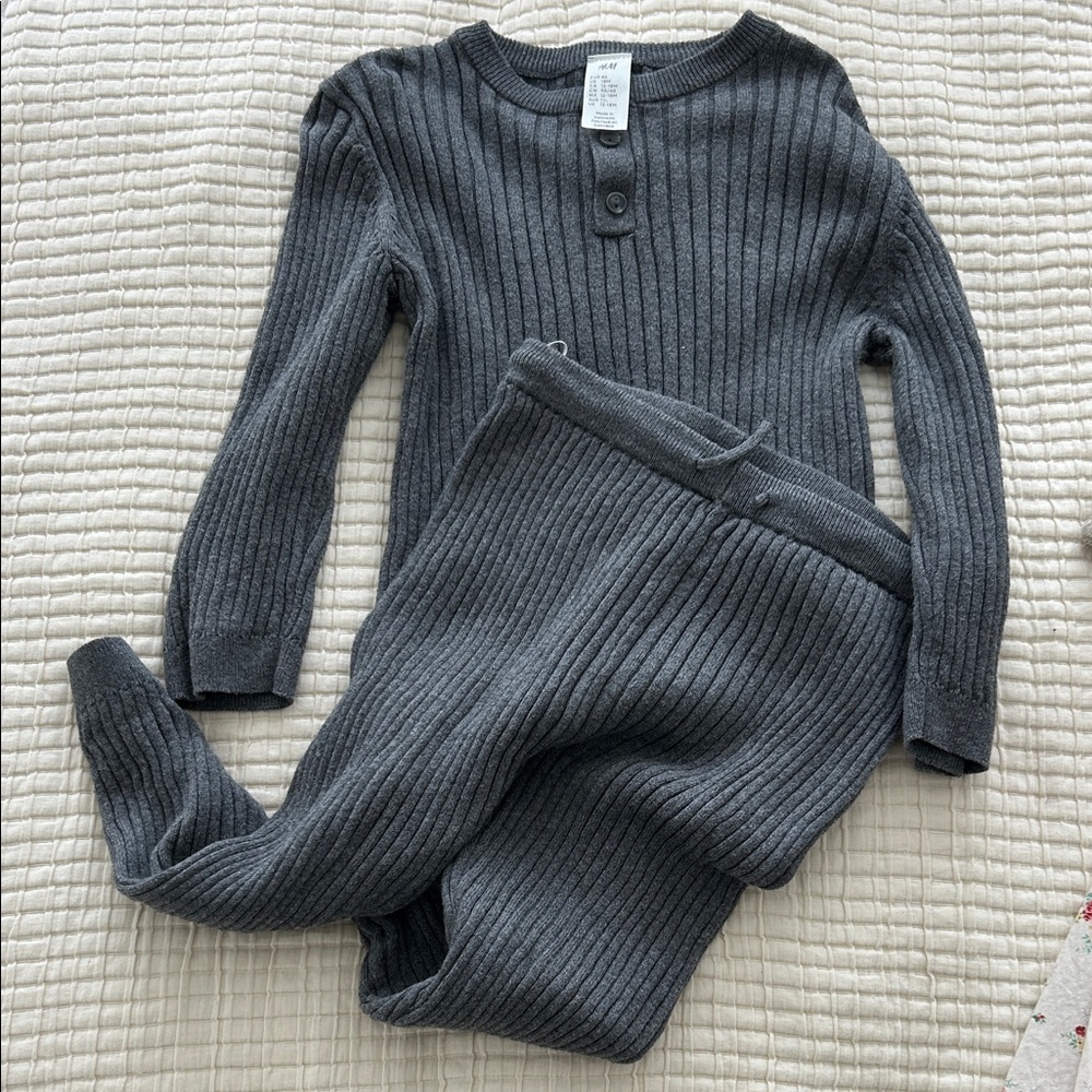 H&M Dark Gray Ribbed Knit Top & Pants Set